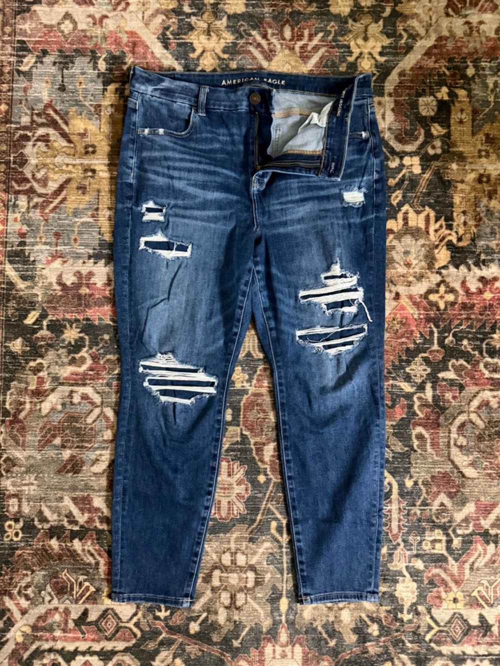 American Eagle Dark Wash Distressed Curvy Jegging